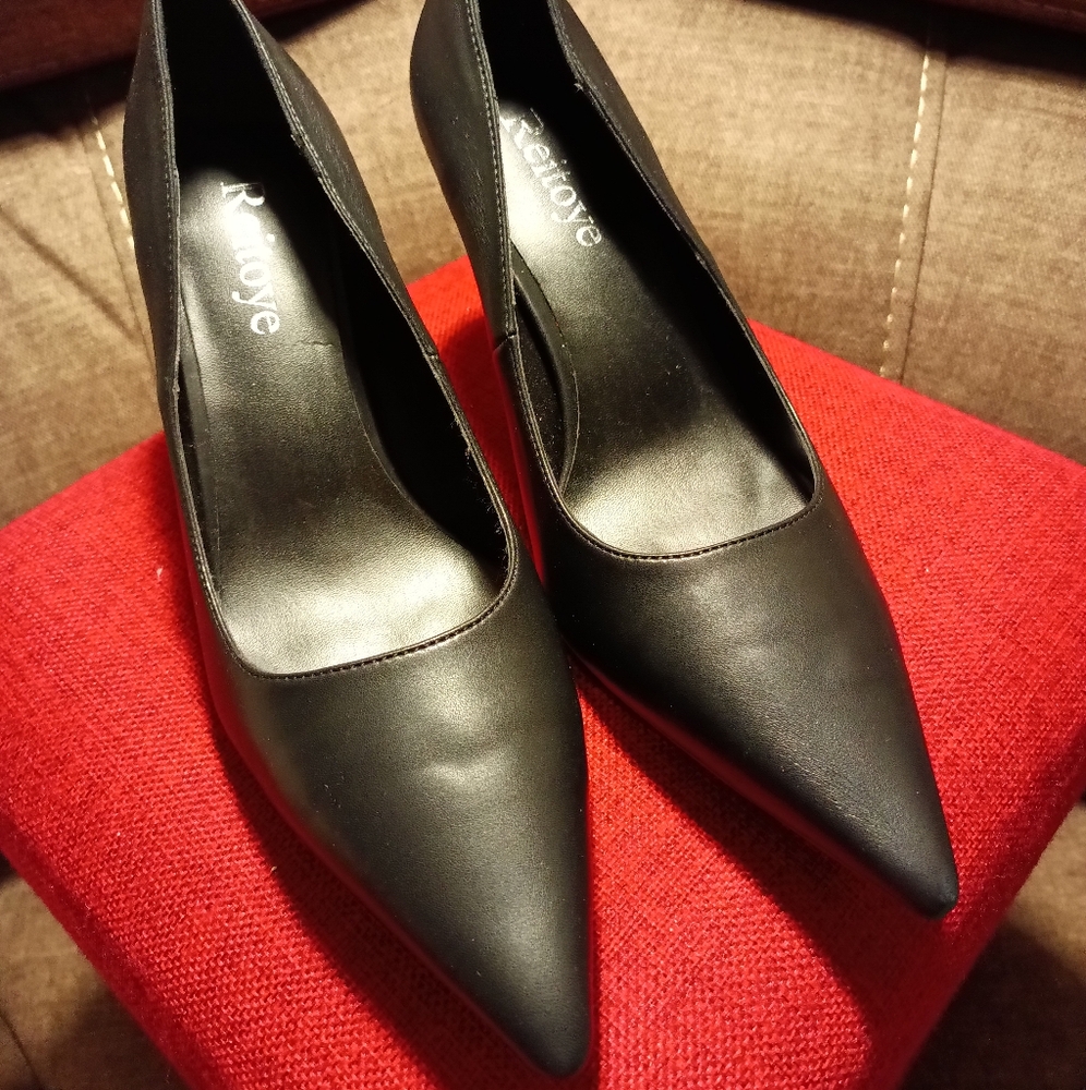 Reitoye Women's Black kitten heel Size 9 NWOT - Picture 8 of 10